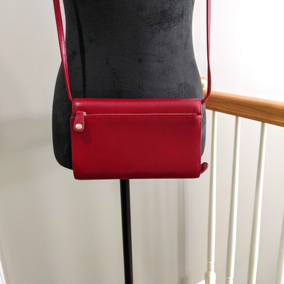 Coach Vintage "Wallet on a String" EUC. - Picture 4 of 5